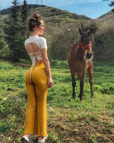 Öznur Güven seksi ifşa fotoğrafı 512