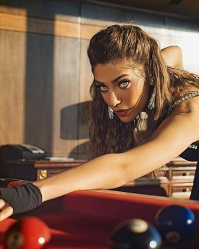 Öznur Serçeler seksi ifşa fotoğrafı 24421
