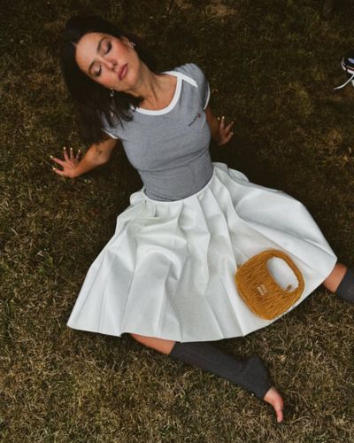 Pelin Akil seksi ifşa fotoğrafı 1035
