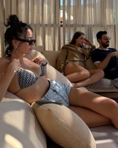Pelin Akil seksi ifşa fotoğrafı 1074