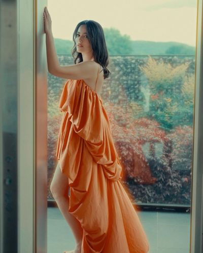 Pelin Akil seksi ifşa fotoğrafı 1105