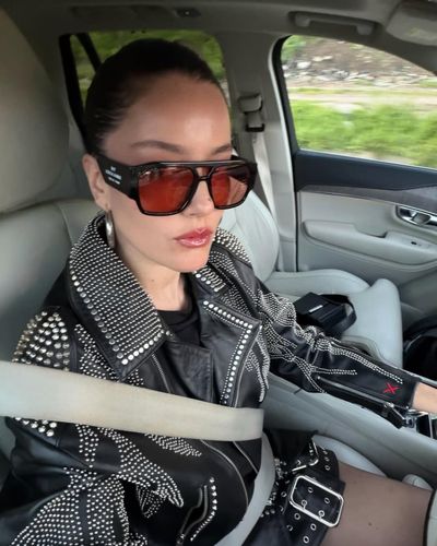 Pelin Akil seksi ifşa fotoğrafı 1112