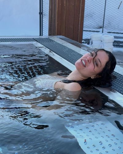 Pelin Akil seksi ifşa fotoğrafı 1135