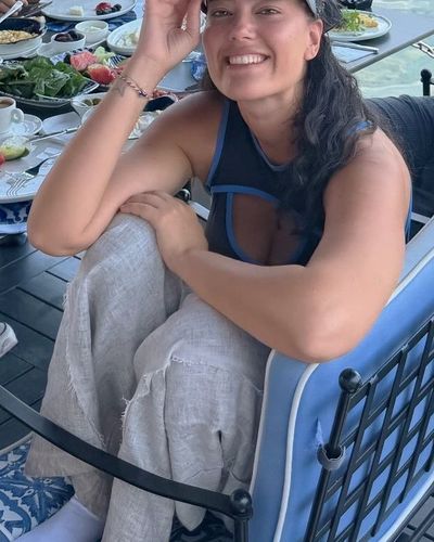 Pelin Akil seksi ifşa fotoğrafı 1272