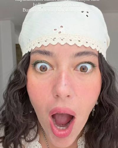 Pelin Akil seksi ifşa fotoğrafı 1296