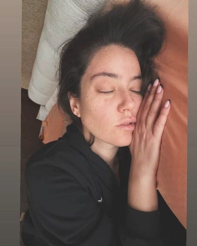 Pelin Akil seksi ifşa fotoğrafı 1335