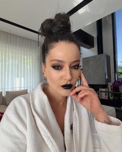 Pelin Akil seksi ifşa fotoğrafı 1367