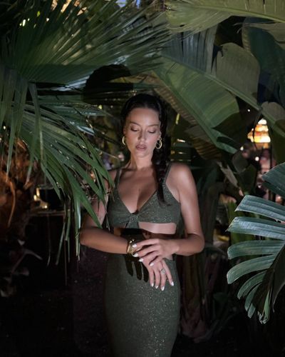 Pelin Akil seksi ifşa fotoğrafı 73570