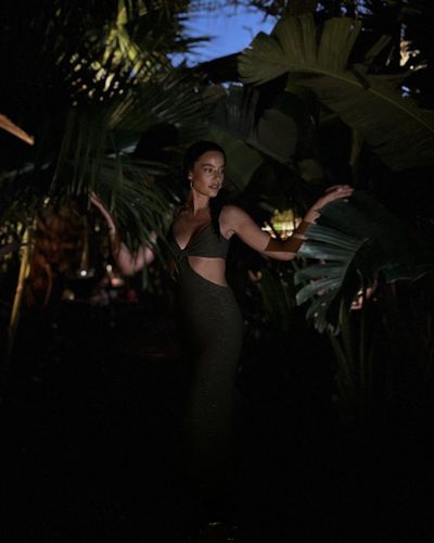 Pelin Akil seksi ifşa fotoğrafı 73486
