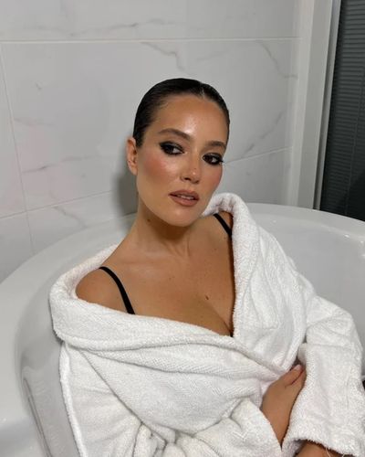 Pelin Akil seksi ifşa fotoğrafı 73460