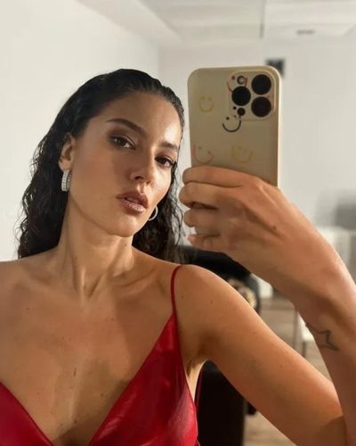 Pelin Akil seksi ifşa fotoğrafı 73286