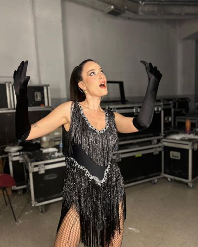Pelin Akil seksi ifşa fotoğrafı 73285