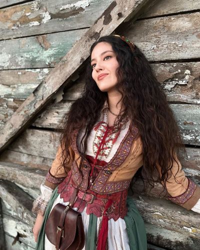 Pelin Akil seksi ifşa fotoğrafı 73137