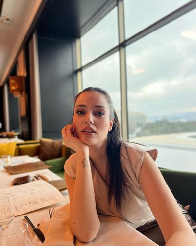 Pelin Akil seksi ifşa fotoğrafı 73133