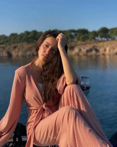 Pelin Akil seksi ifşa fotoğrafı 73105