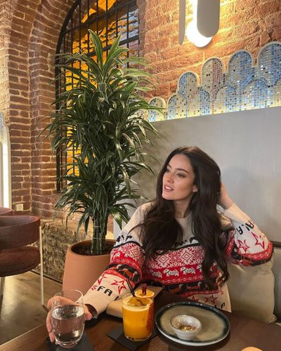 Pelin Akil seksi ifşa fotoğrafı 73087