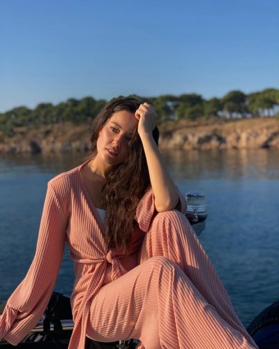Pelin Akil seksi ifşa fotoğrafı 73051