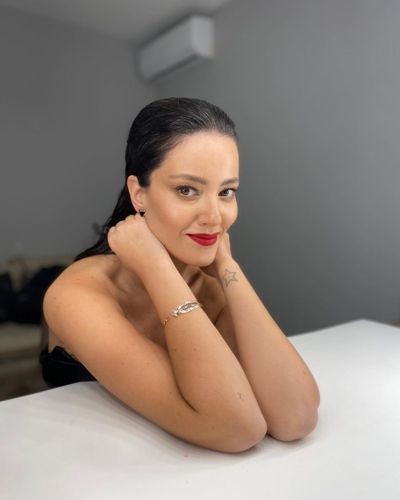Pelin Akil seksi ifşa fotoğrafı 73050