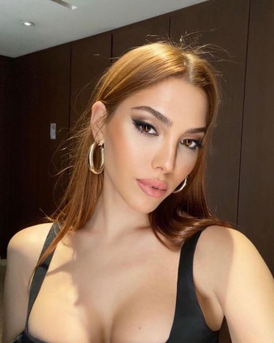 Pelin Uluksar seksi ifşa fotoğrafı 2