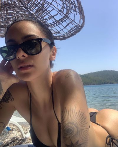 Pelinay Yiğit seksi ifşa fotoğrafı 3
