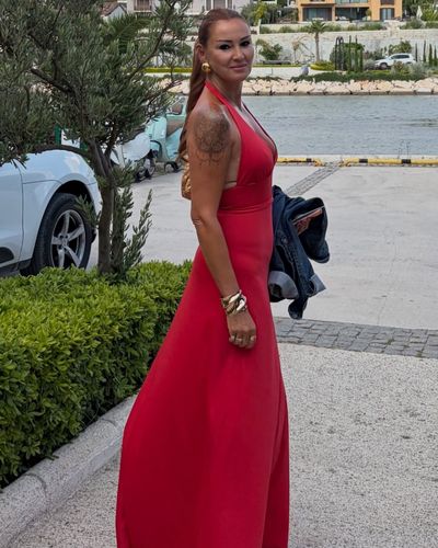 Pınar Altuğ seksi ifşa fotoğrafı 44