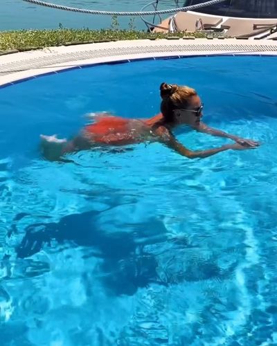 Pınar Altuğ seksi ifşa fotoğrafı 65