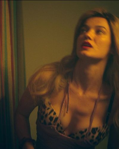 Pınar Deniz seksi ifşa fotoğrafı 12 — Aktris (2023)