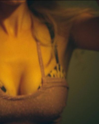 Pınar Deniz seksi ifşa fotoğrafı 4 — Aktris (2023)