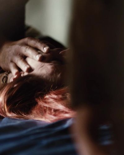 Saadet Aksoy seksi ifşa fotoğrafı 22 — Twice Born (2012)