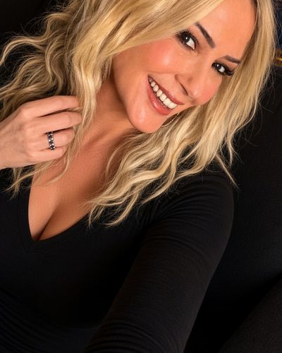 Saba Tümer seksi ifşa fotoğrafı 38