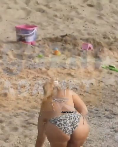 Saba Tümer seksi ifşa fotoğrafı 3