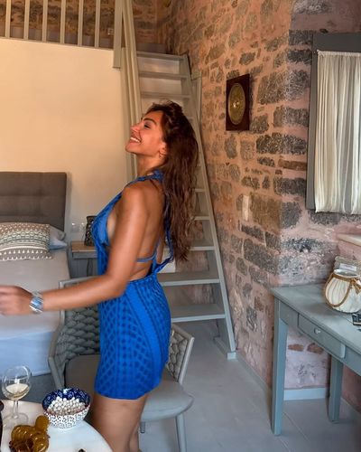 Sahra Şaş seksi ifşa fotoğrafı 90