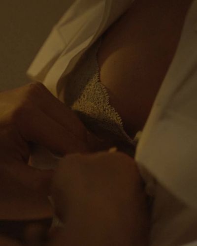 Sahra Şaş seksi ifşa fotoğrafı 6 — İlk ve Son (2021)