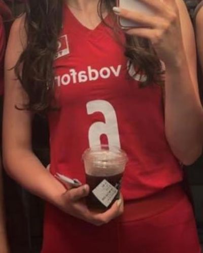 Saliha Şahin seksi ifşa fotoğrafı 30