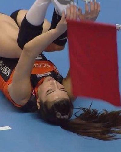 Saliha Şahin seksi ifşa fotoğrafı 42