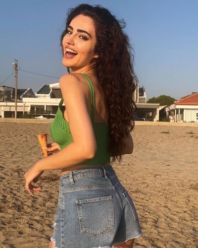 Selin Genç seksi ifşa fotoğrafı 23390