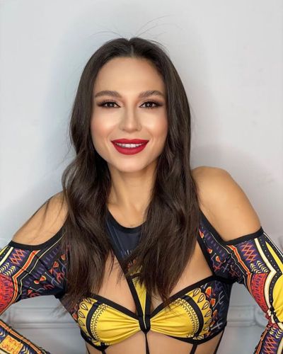 Selin Yeninci seksi ifşa fotoğrafı 106