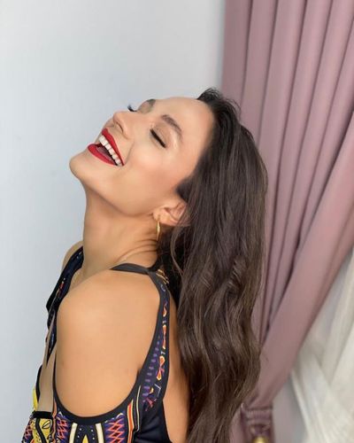 Selin Yeninci seksi ifşa fotoğrafı 122