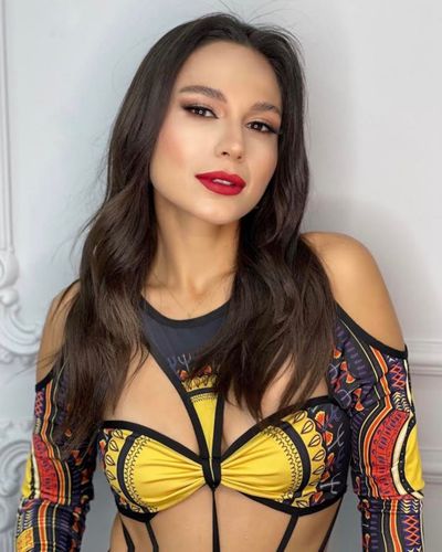Selin Yeninci seksi ifşa fotoğrafı 134