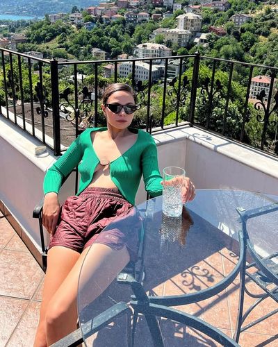 Selin Yeninci seksi ifşa fotoğrafı 36