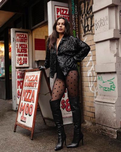 Selin Yeninci seksi ifşa fotoğrafı 50