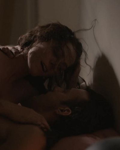 Selin Yeninci seksi ifşa fotoğrafı 22 — İlk ve Son (2021)