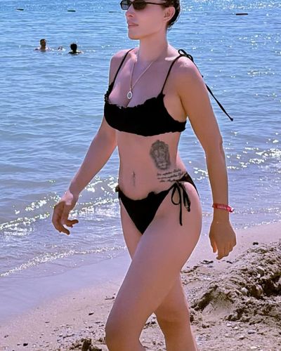 Sema Aydemir seksi ifşa fotoğrafı 186