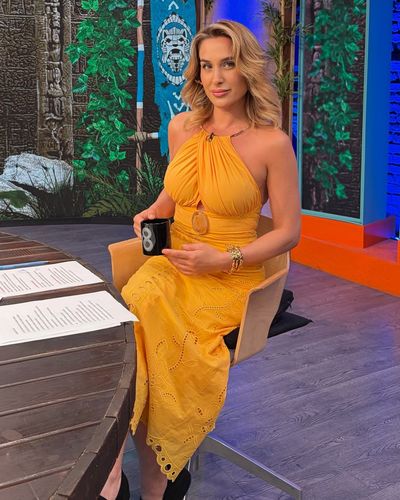 Sema Aydemir seksi ifşa fotoğrafı 194