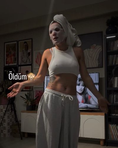 Sema Aydemir seksi ifşa fotoğrafı 217