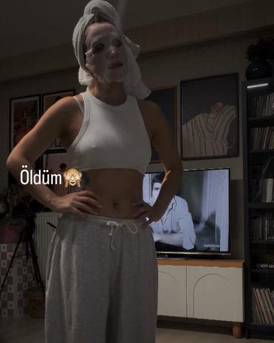 Sema Aydemir seksi ifşa fotoğrafı 218