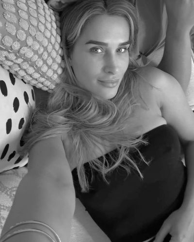 Sema Aydemir seksi ifşa fotoğrafı 222