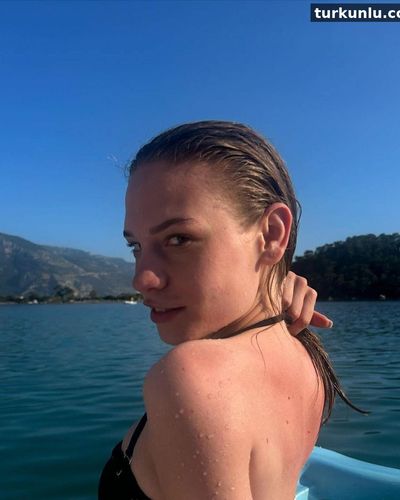 Sena Gencturk Sexy And Attractive Photos Collection
