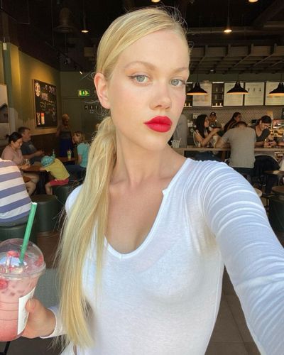 Serel Yereli seksi ifşa fotoğrafı 100