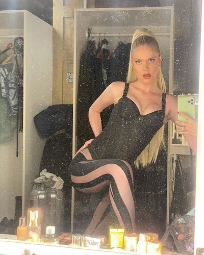 Serel Yereli seksi ifşa fotoğrafı 20